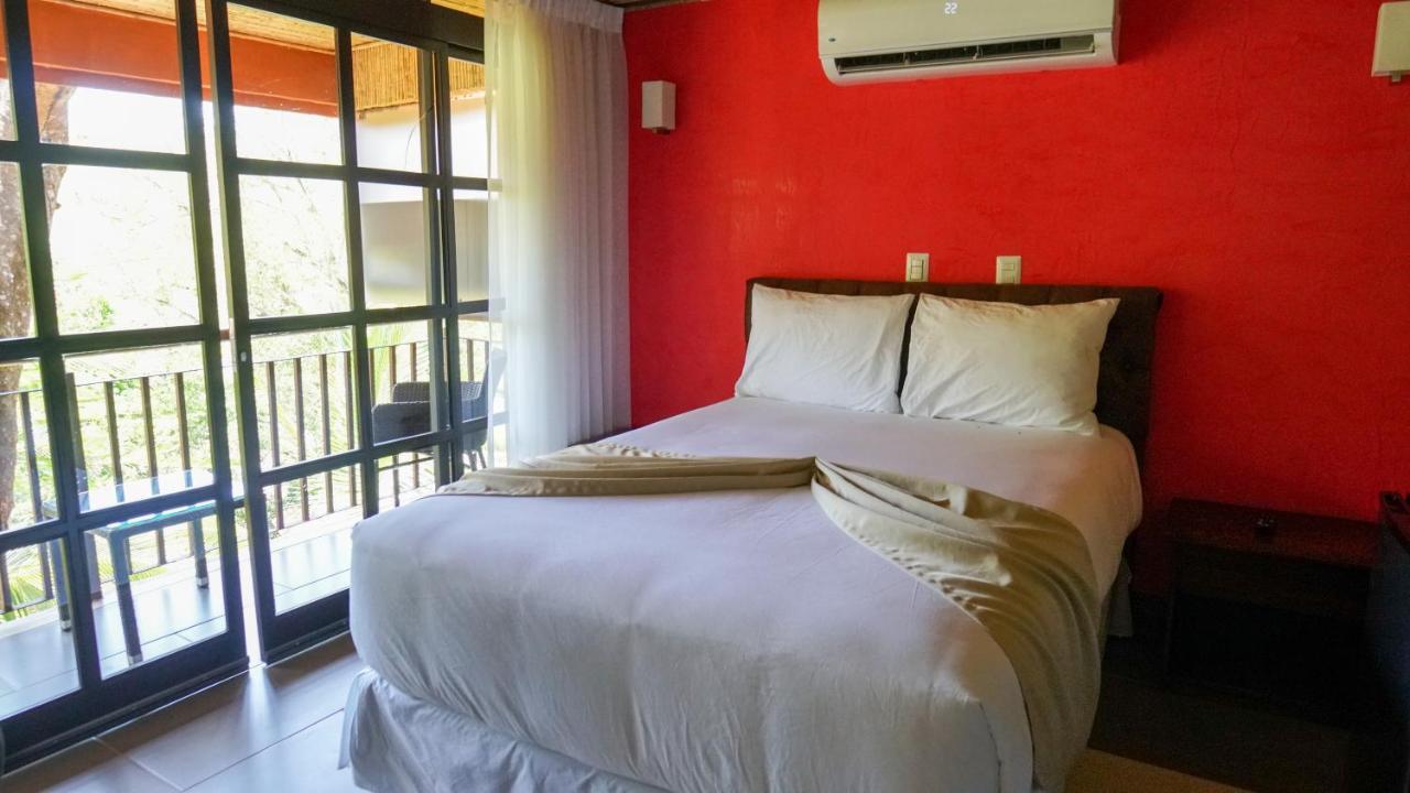 Hotel Poza Blanca Lodge San Mateo ภายนอก รูปภาพ