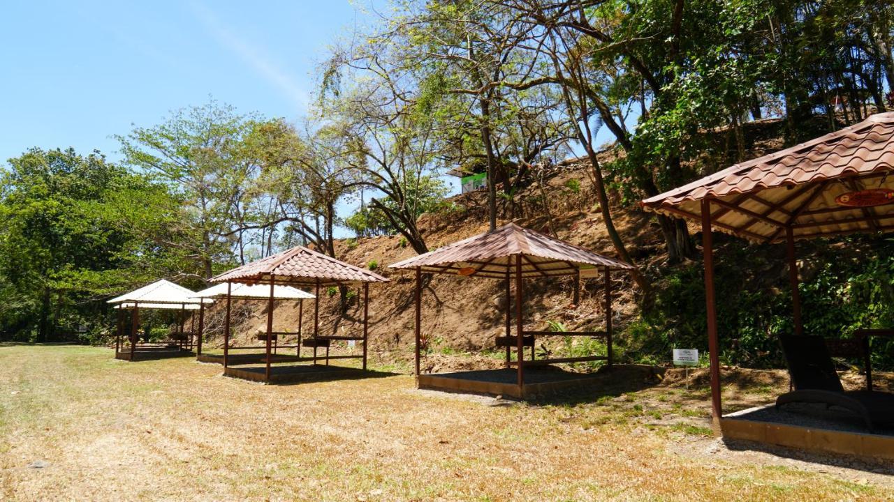 Hotel Poza Blanca Lodge San Mateo ภายนอก รูปภาพ