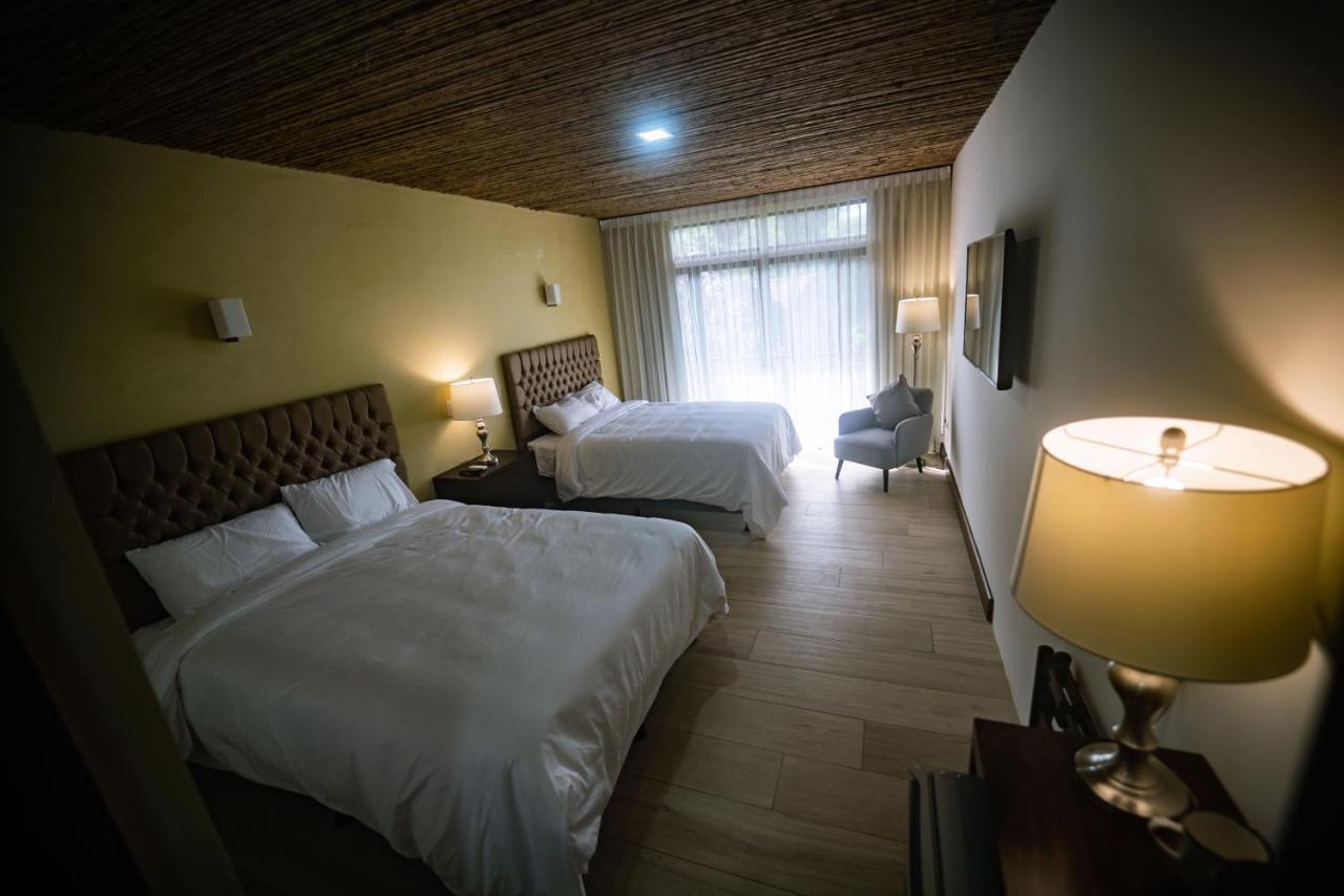 Hotel Poza Blanca Lodge San Mateo ภายนอก รูปภาพ